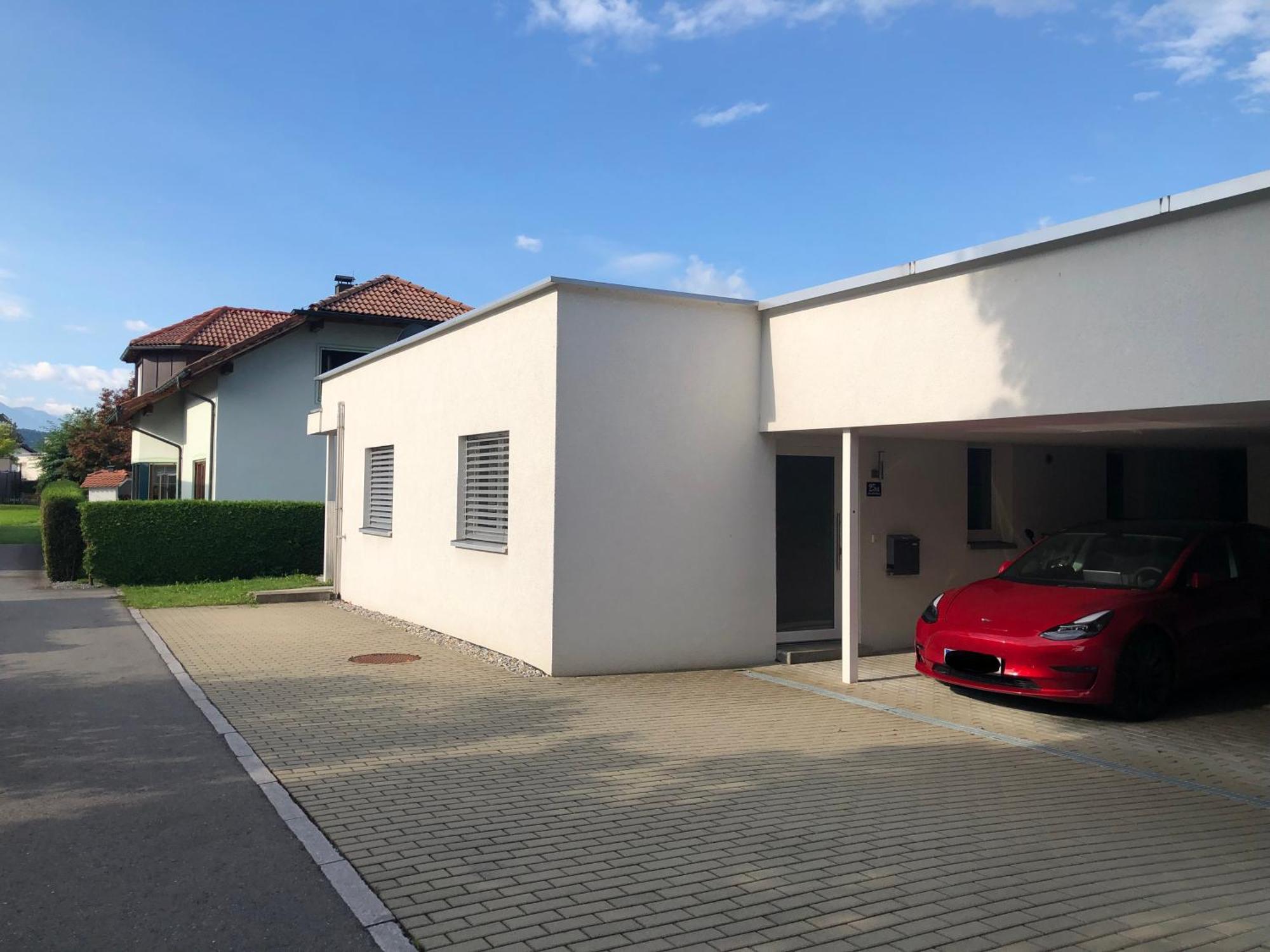 Crown Living Design Apartment - Gratis Parkplatz - Wlan - Kueche - Self Check-In Altach Bagian luar foto